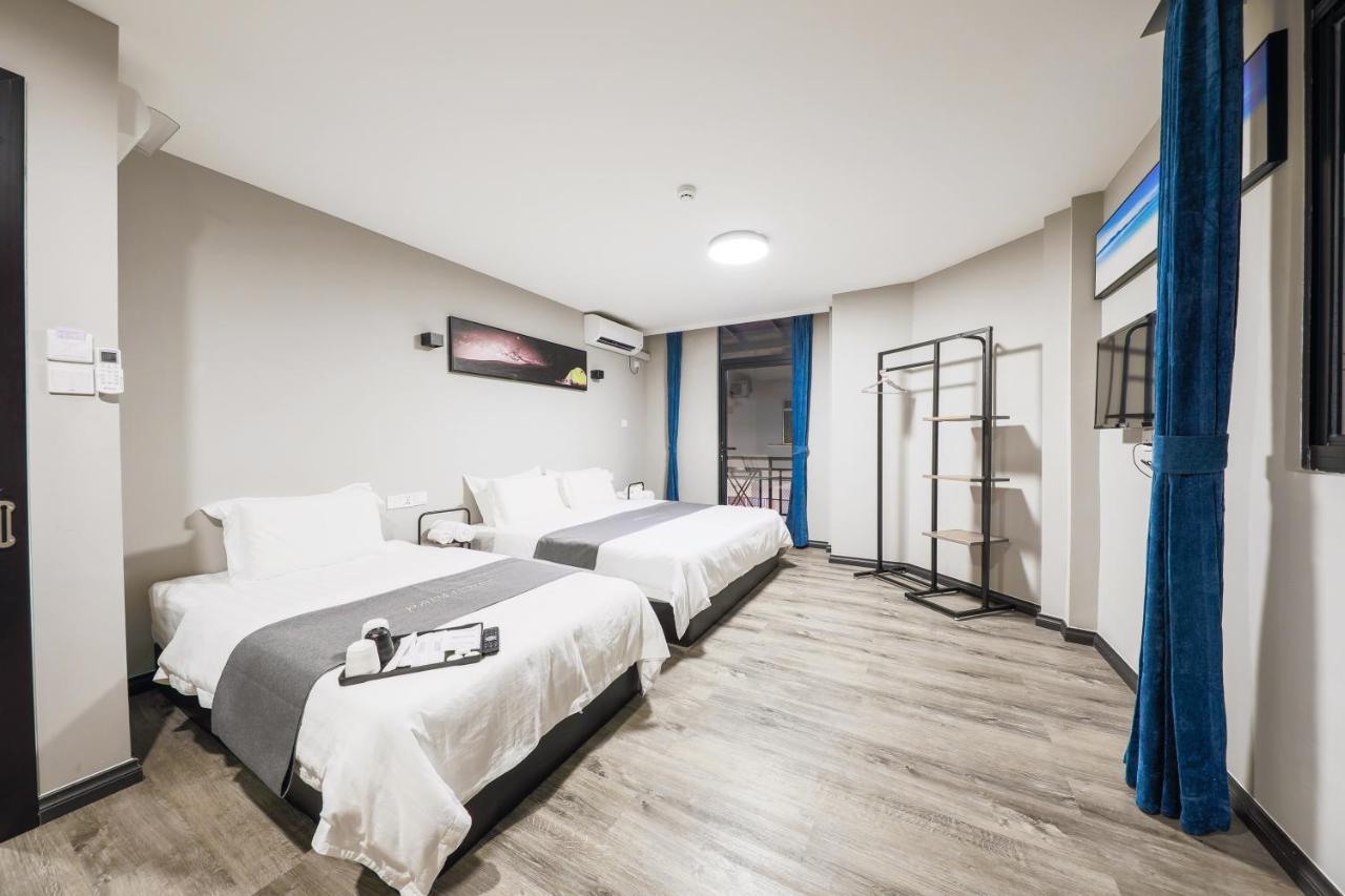 Paly Hotel Semporna Buitenkant foto