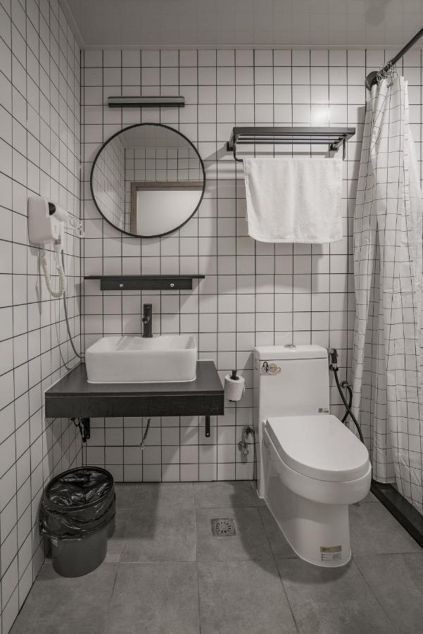 Paly Hotel Semporna Buitenkant foto