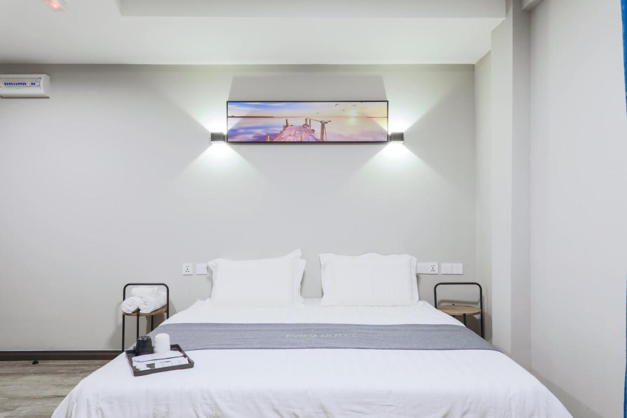 Paly Hotel Semporna Buitenkant foto