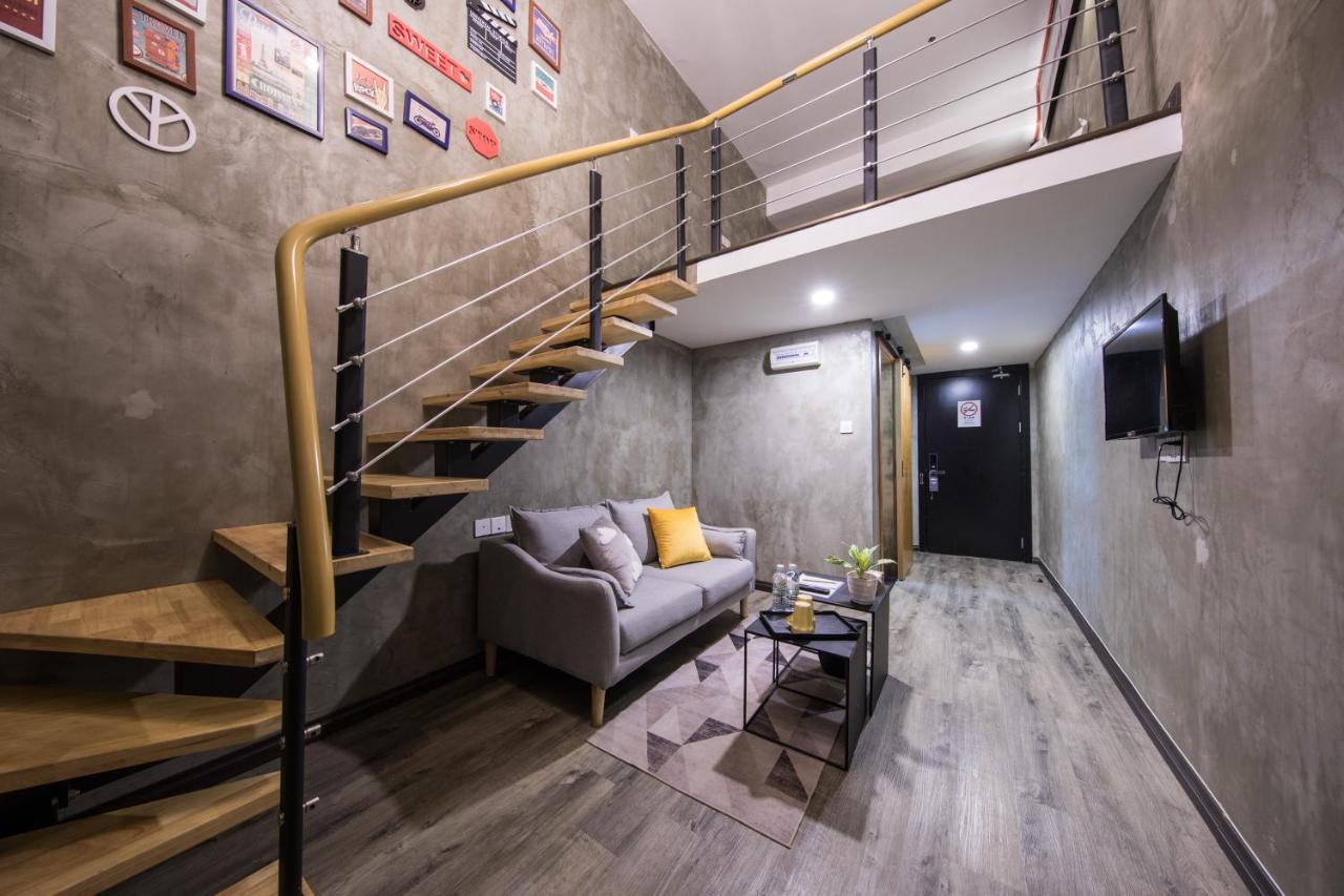 Paly Hotel Semporna Buitenkant foto